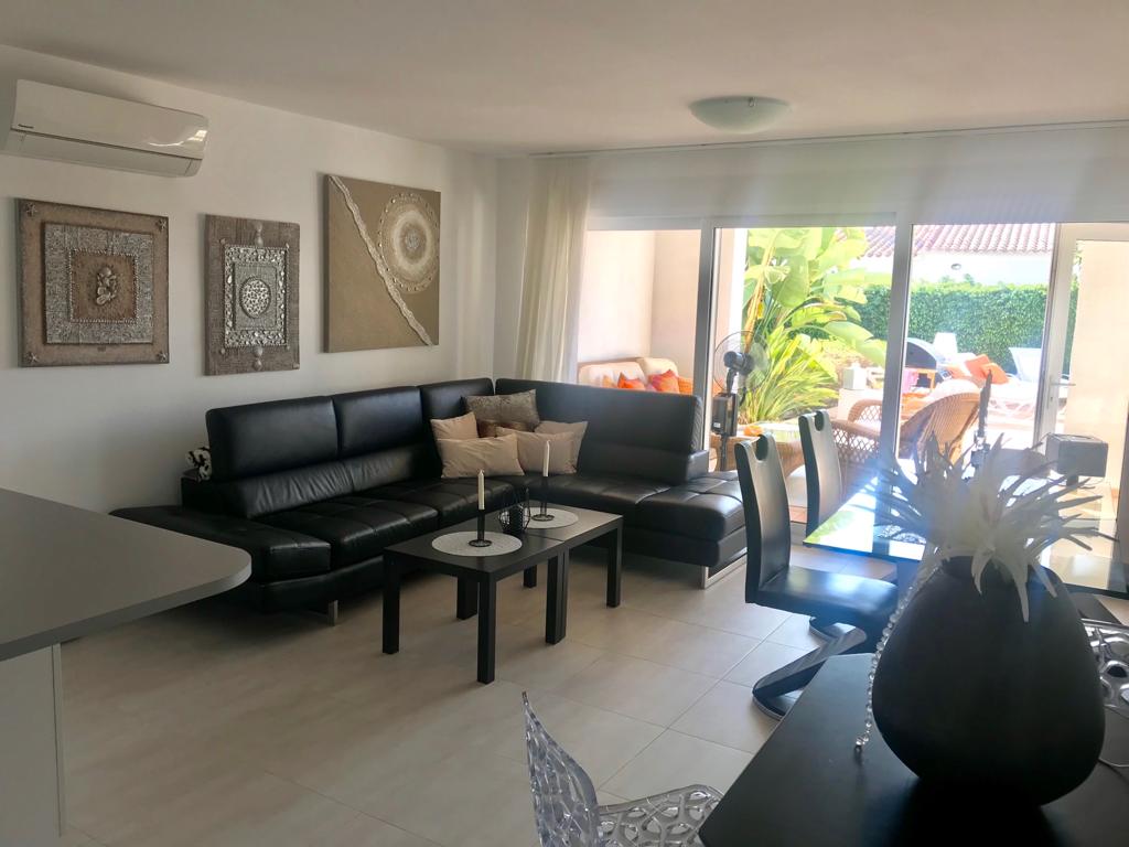 5 Bedroom villa in Alfaz Foia Blanca - SpaniaProperty